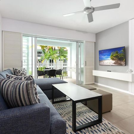 Beach Club Port Douglas Luxury Apartments Bagian luar foto